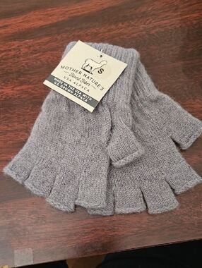 Mother Nature's Alpaca Light Gray Fingerless Gloves